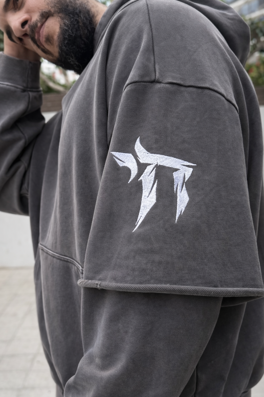 SAMU הי Sweater