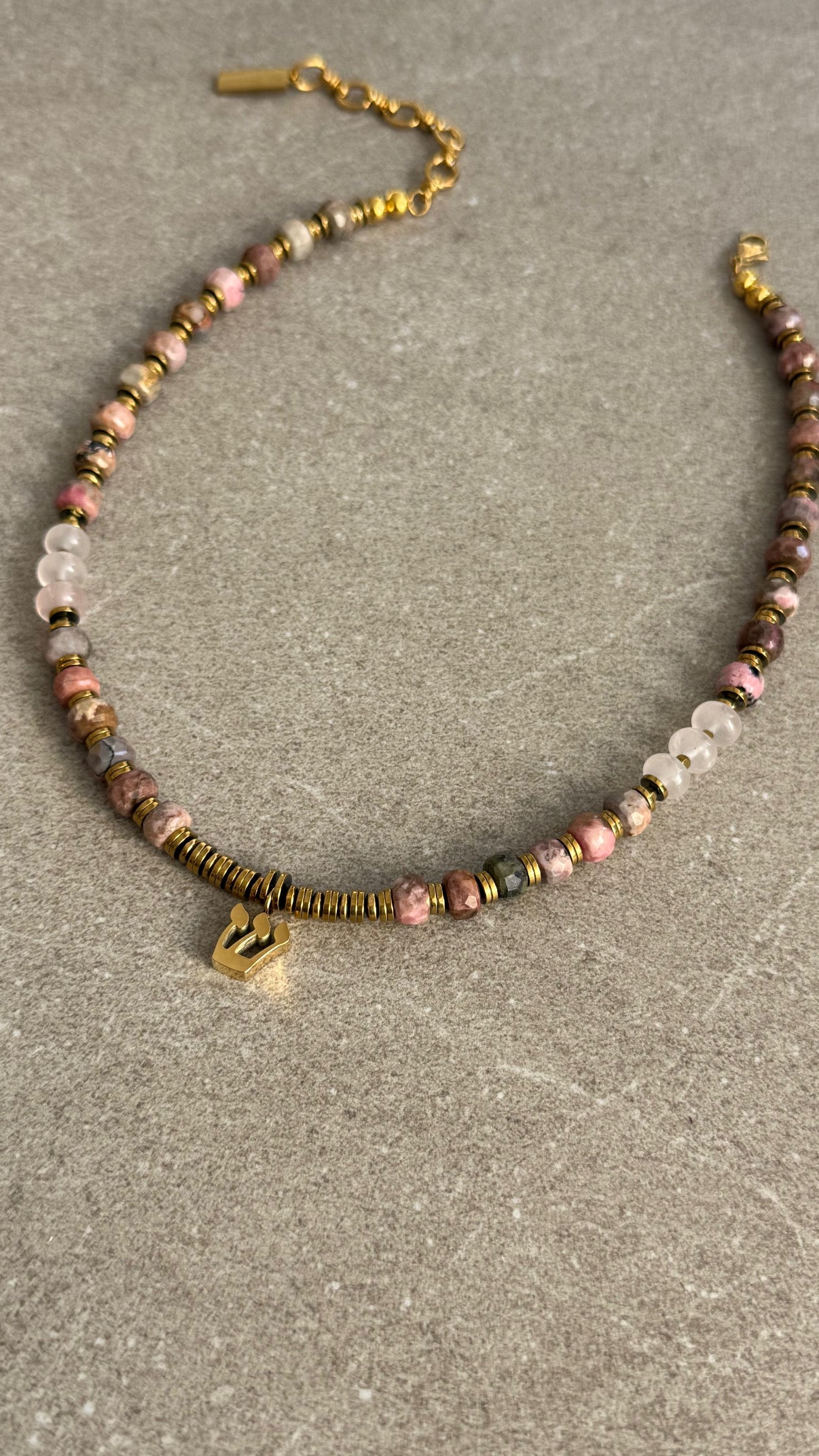 The pink symbol necklaces set