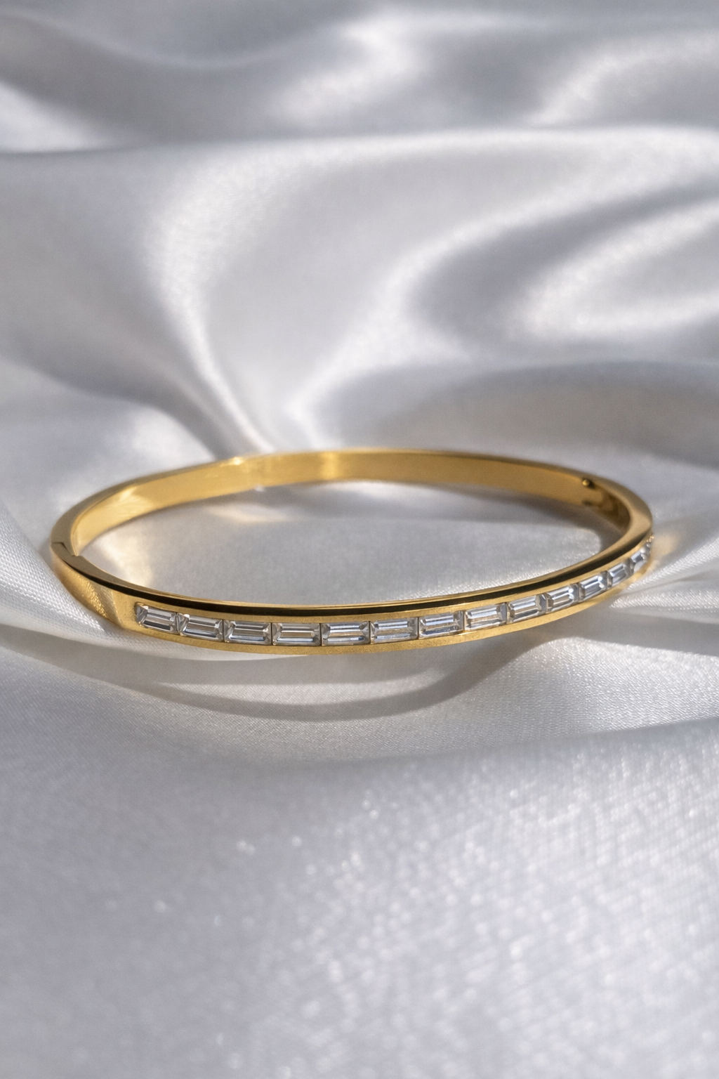 Isabelle bangle
