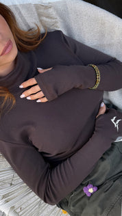 Samu'ח Sculpt Turtleneck Crop Chocolate Brown