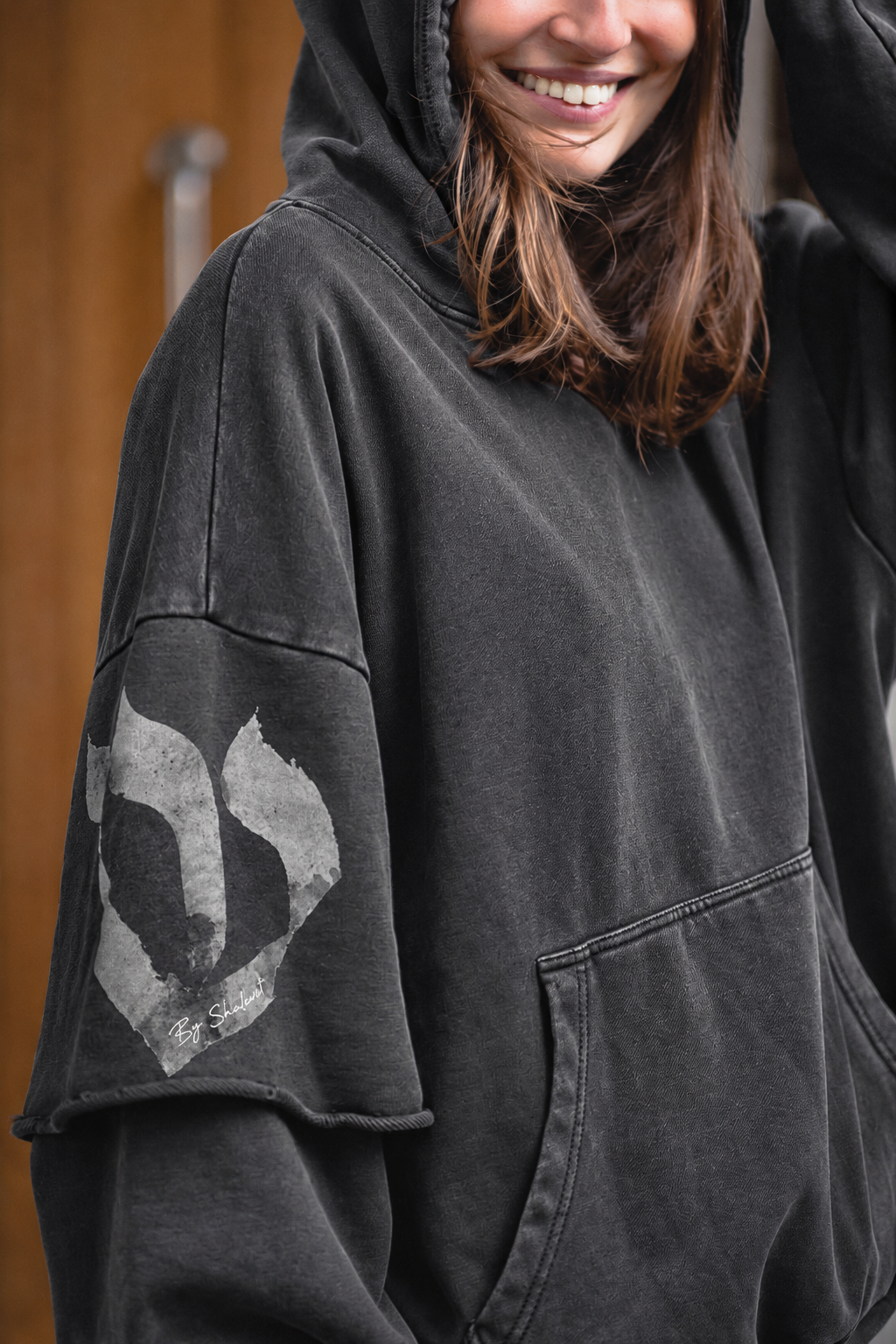 ש District Sweater