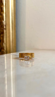 Livia ring