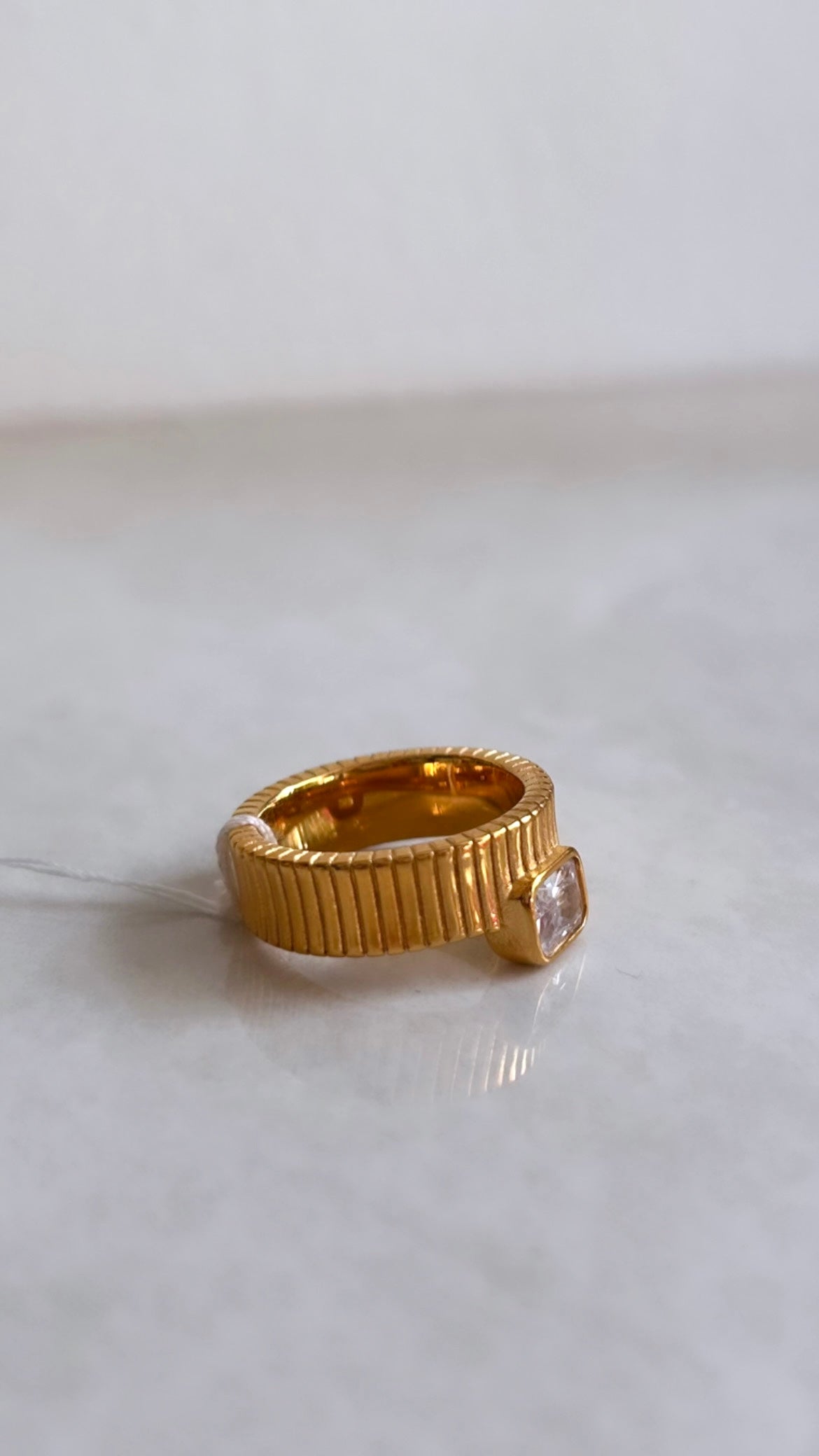 Livia ring