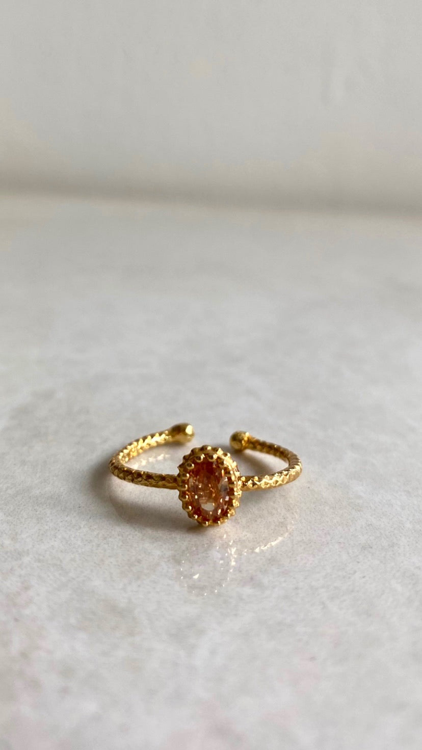 Oval ring