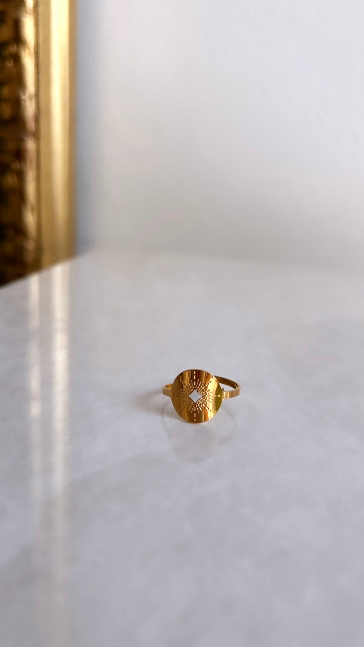 Sunny ring