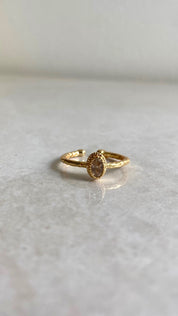 Oval ring