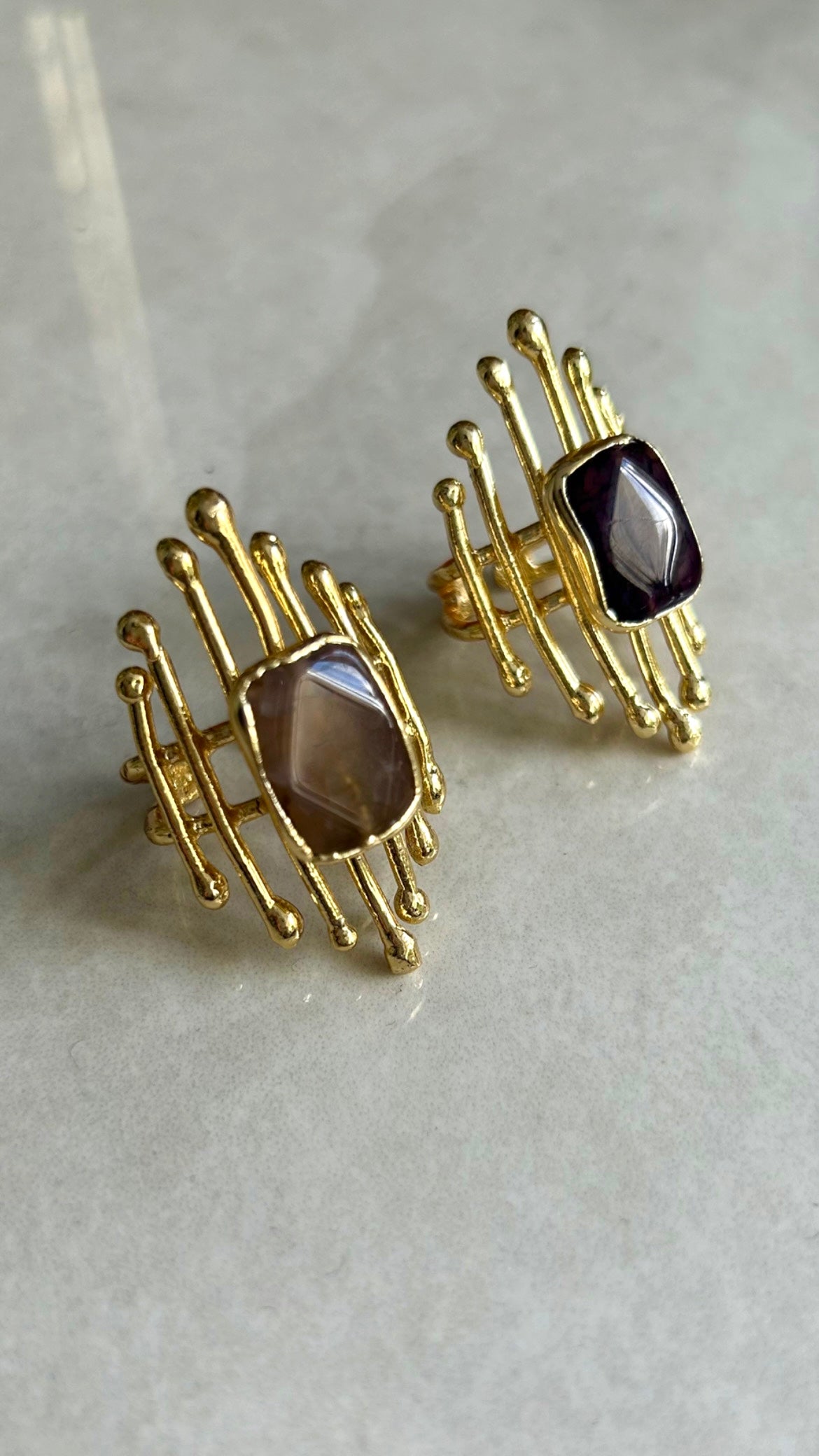 Amelia ring
