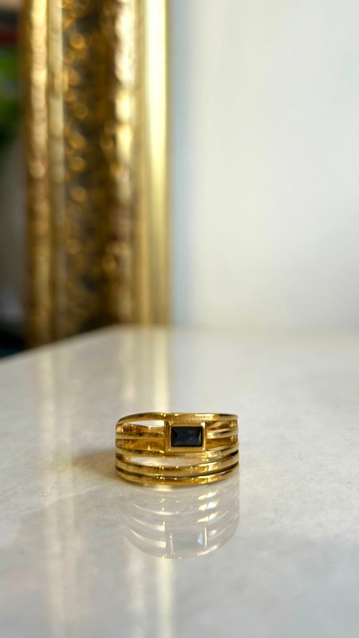 Carla ring