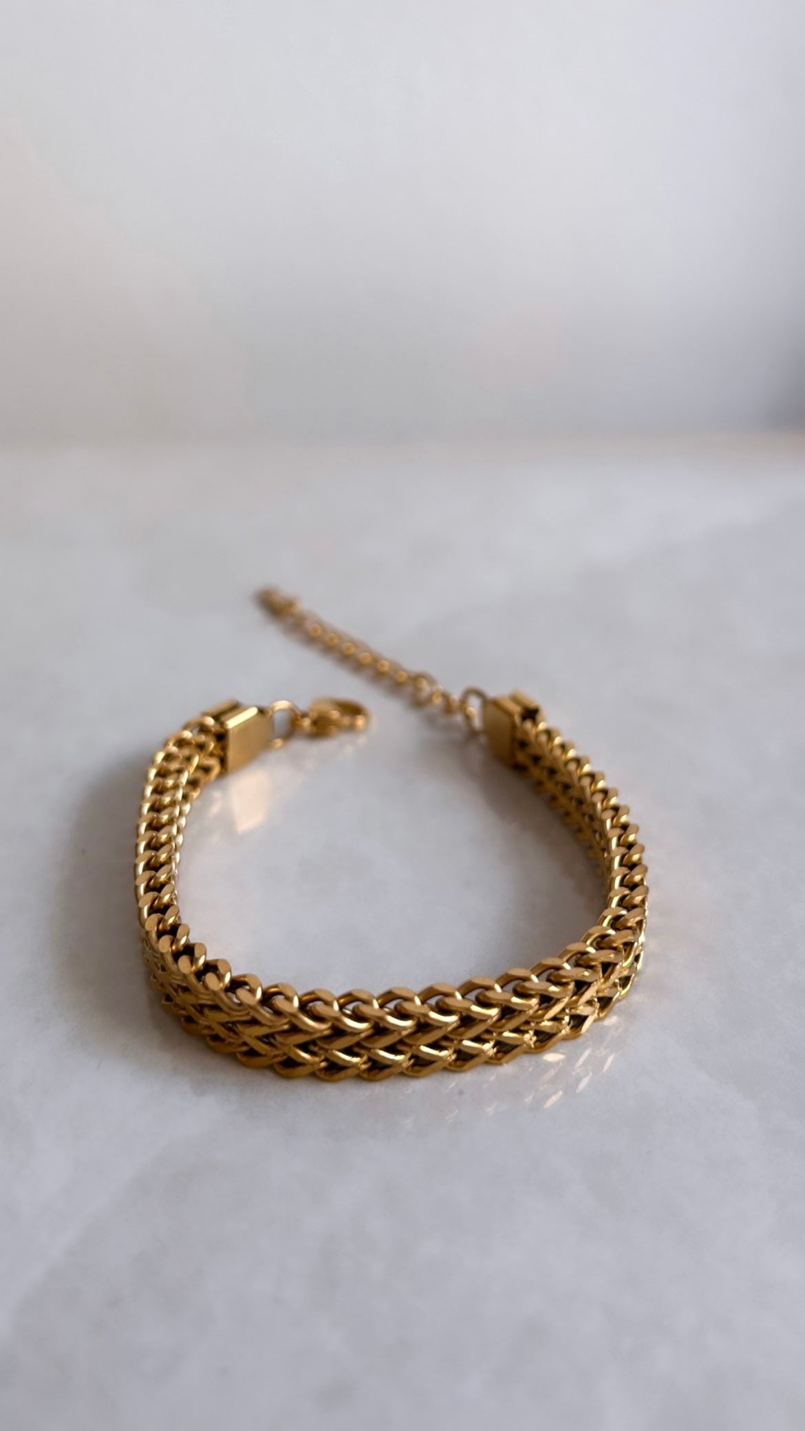 Sanara bracelet