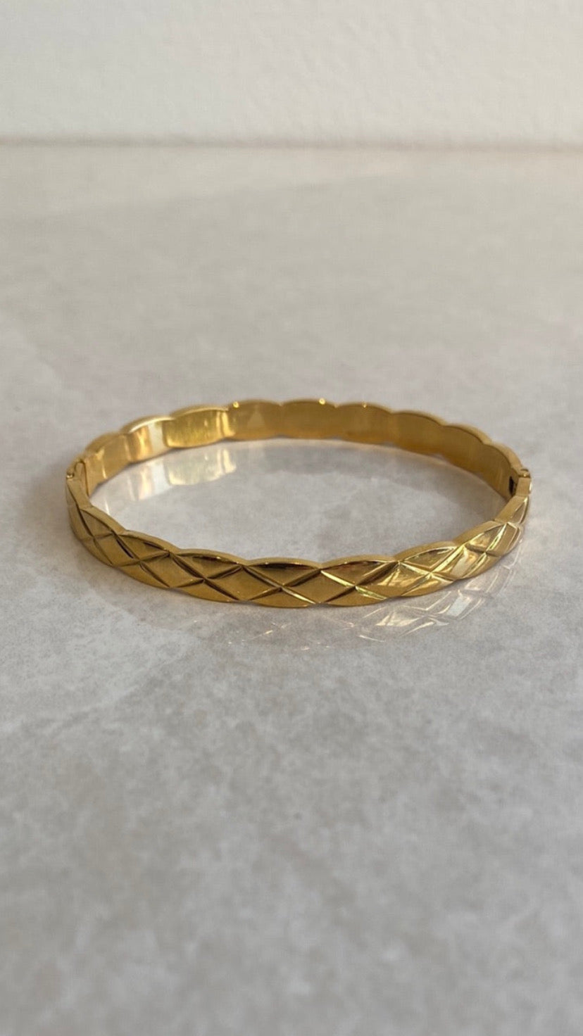 Lily bracelet