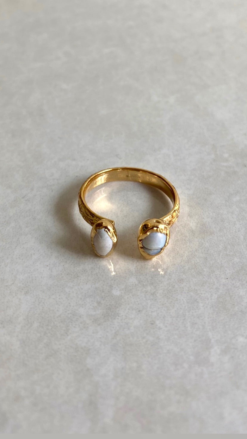 Thea ring