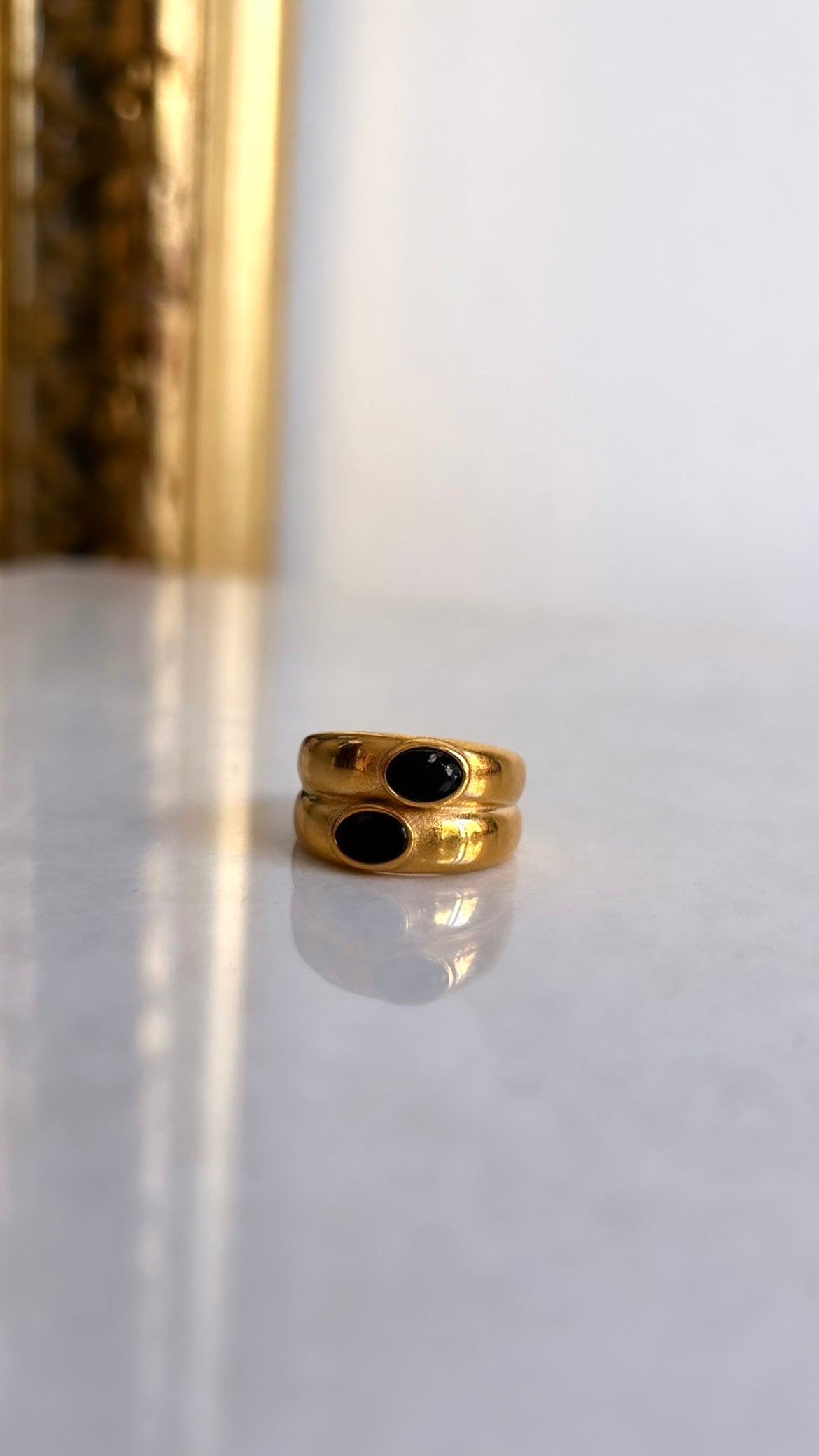 Lona ring