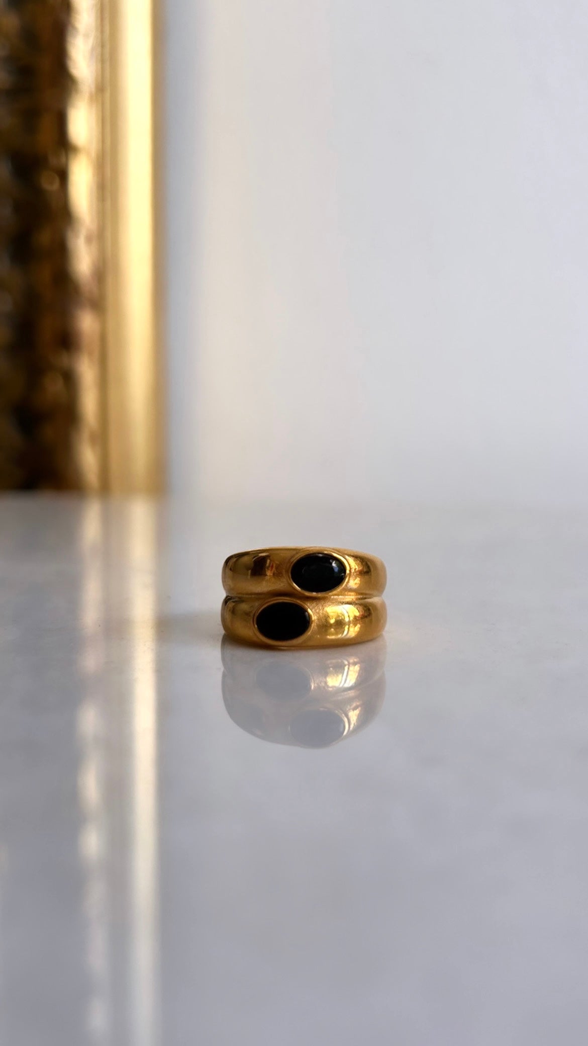 Lona ring